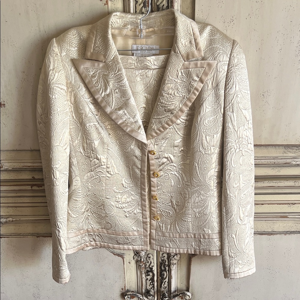 St. John Cream Floral Textured Blazer